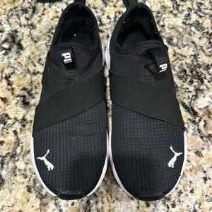 Women’s Puma Prowl Slip one Size 7